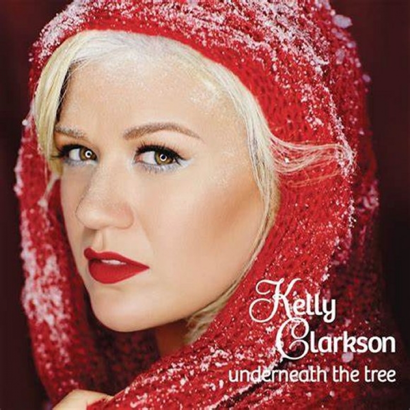 Kelly Clarkson - Underneath The Tree
