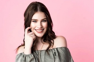caroline-roman.jpg