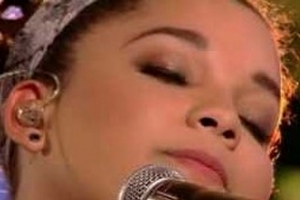 julia-zahra.jpg