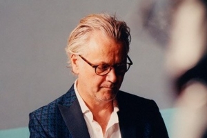 guy-chambers.jpg