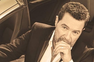 clint-holmes.jpg