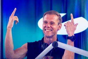 armin_van_buuren_a_state_of_trance_episode_1236.jpg