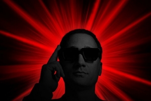 paul-van-dyk---lights--ft.-sue-mclaren-.jpg