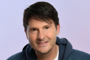 daniel-james---bangers-and-chat3.jpg