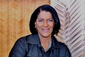 laura-c-bulluck---linda-bishop.jpg