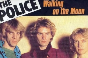 the-police---walking-on-the-moon.jpg