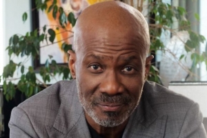 bishop-noel-jones.jpg