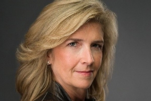 living-vertikal-radio---author-penny-goetjen.jpg